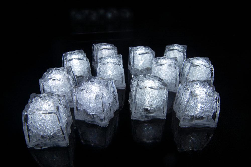 Revo Coolers Ice Cube Revo Coolers White Light Up Ice Cube 12 pack