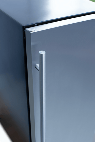 Image of Summerset Refrigeration Summerset 15" Outdoor Rated Fridge w/Stainless Door